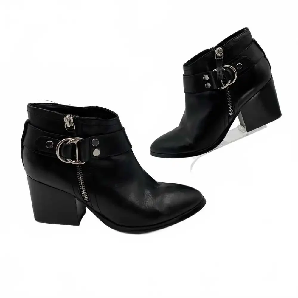 Marc Fisher Black Leather Bootie | Women’s US 7.5 Regular